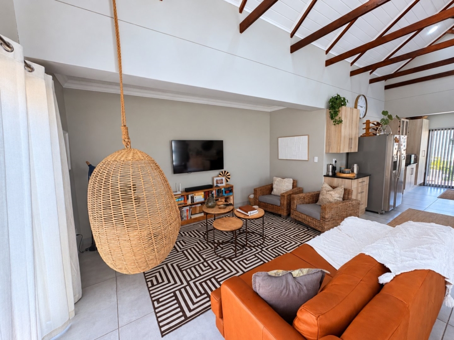 3 Bedroom Property for Sale in Outeniquasbosch Western Cape